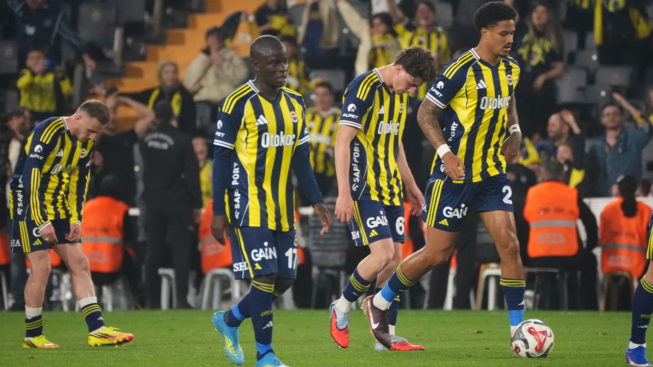 Kadıköy Fenerbahçe'ye kabus oldu! 12  puan kaybetti