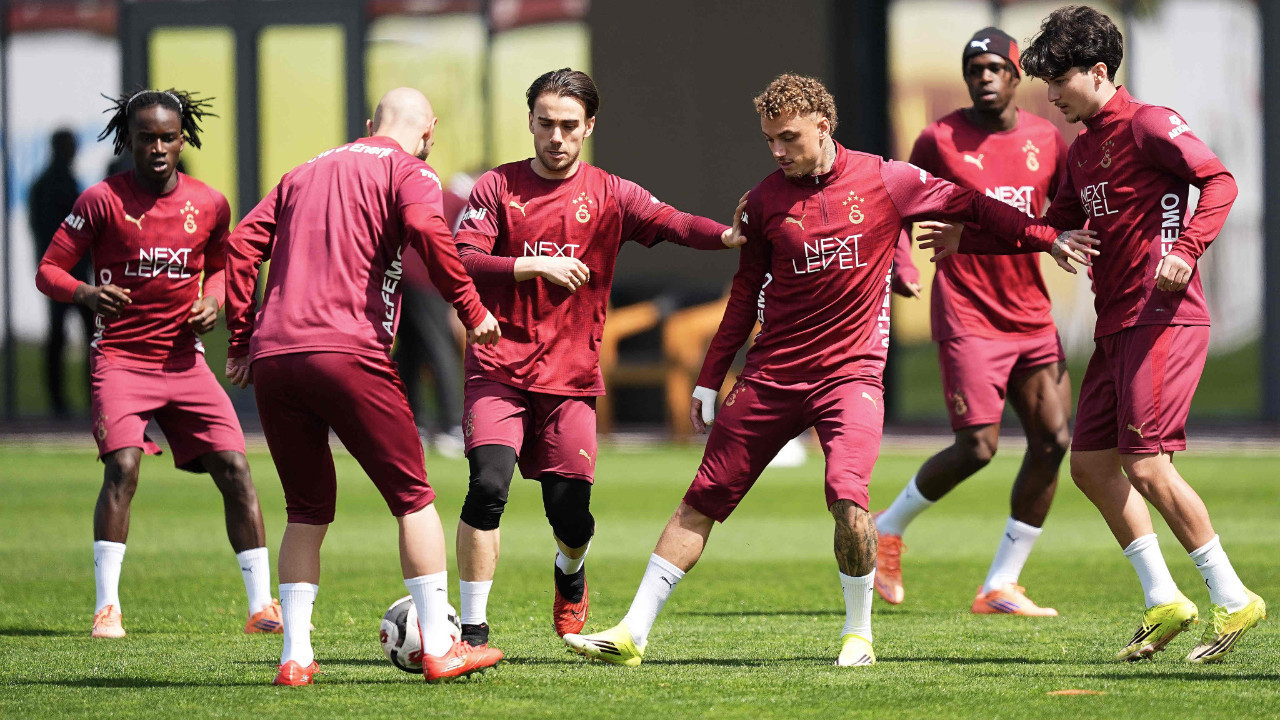 Galatasaray'da ayrılık gelişmesi! Takıma veda etti