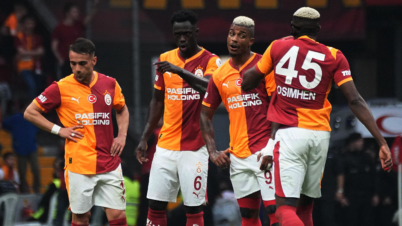 Davinson'a İtalya'dan talip çıktı! Galatasaray'ın beklediği rakam...