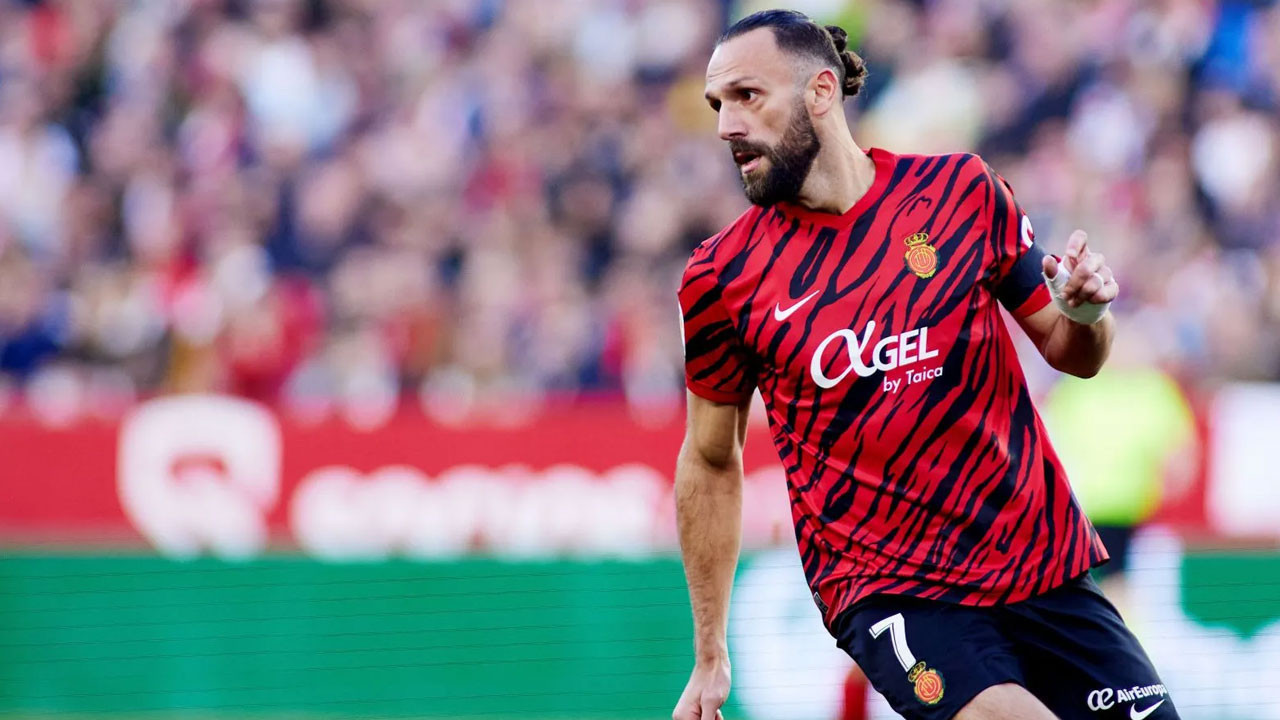 Fenerbahçe Vedat Muriqi'yi resmen açıkladı!