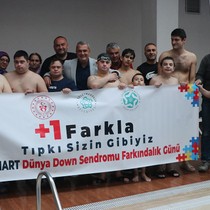 Tekirdağ'da down sendromlu çocuklar, yüzme yarışmasına katıldı