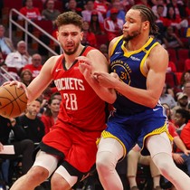 Alperen Şengün, Warriors'a karşı "triple-double"ın kıyısından döndü! Houston seriye tutundu