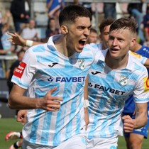 40 maçta 6 gol 6 asist! Hem 6 hem 10 hem de kanat forvet oynuyor