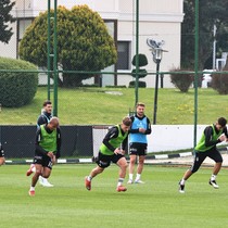 Yıldız futbolcudan Ole'ye mesaj: Hırslıyım, formdayım, forma bekliyorum