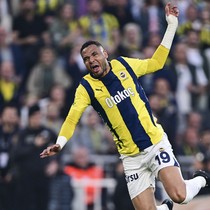 Kadıköy'de yıldız oyuncuya büyük tepki! Taraftarlar ıslıkladı