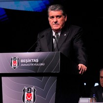 Serdal Adalı: Futbol sahada oynandıkça en büyük olduğunu bir kez daha ispat etmiştir