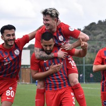 Altınordu 1. Lig'e dönmek için play-off sınavına çıkıyor