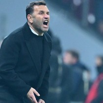 2 kupa daha kaldırırsa ortada ne Bülent Korkmaz kalacak ne Fatih Terim