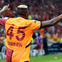 Osimhen ortada ne Icardı bıraktı, ne Gomis ne de Baros