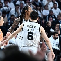Beşiktaş'tan Fenerbahçe'ye 10 sayı fark