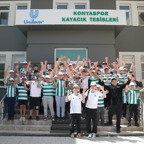 Minik sporseverin talebi yerine getirildi: Konyaspor’la buluştu