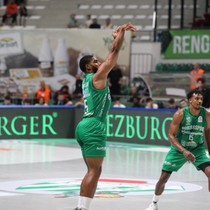 Bursaspor sahasında Darüşşafaka'yı rahat geçti