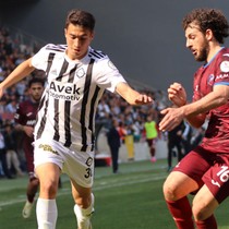 Altay SK genç oyuncularına sarıldı