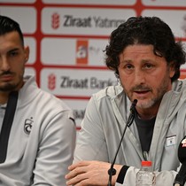 Fatih Tekke'ten Muslera'ya: Türkçe konuşsana