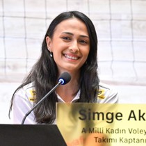 Filenin Sultanları'nda Simge Aköz kaptan oldu