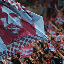 Trabzonspor tribünleri yönetimi istifaya davet etti