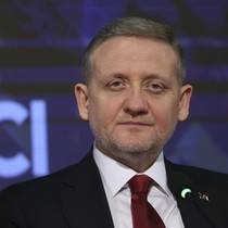 Gümüşdağ'a hak mahrumiyeti, G.Saray ve F.Bahçe'ye para cezası!