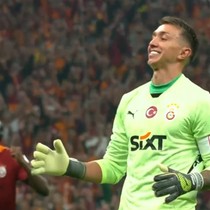 Fernando Muslera, Türk futbol tarihinde en fazla kupa kazanan futbolcu oldu