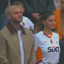 Icardi, sevgilisi China Suarez ile Kayserispor maçını izledi