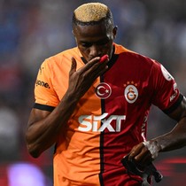 Victor Osimhen, ayrılık sorusuna cevap verdi