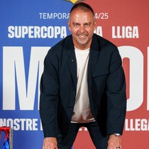 Barcelona, Hansi Flick'in sözleşmesini uzattı