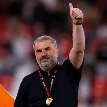 İngiliz medyası, Tottenham Teknik Direktörü Postecoglou'yu "kahraman" ilan etti
