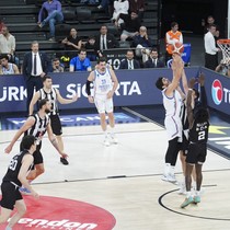 Beşiktaş Fibabanka, Galatasaray Basketbol ile eşleşti