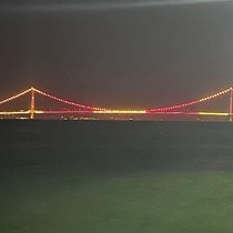 Çanakkale Köprüsü sarı kırmızılı renklerle aydınlatıldı