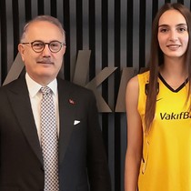 Berka Buse Özden VakıfBank'a katıldı!