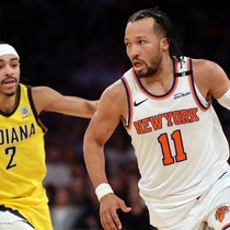 NBA konferans finalinde Pacers'ı 111-94 yenen Knicks seriyi 3-2'ye getirdi