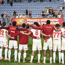 Deplasmanda 3 maç kazanabilen Göztepe, evindeki performansıyla ligi 8. sırada bitirdi