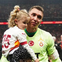 Fernando Muslera: Tek dileğim kupalar değil ismimi de bırakmak
