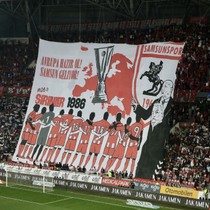 Samsunspor tribünlerinde ses getiren pankart