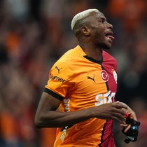 İstanbul'da yılın görüşmesi! Osimhen için Napoli'den resmi izin alındı