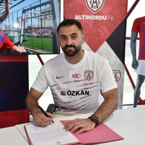 Altınordu Tahsin Çakmak ile yolları ayırıyor
