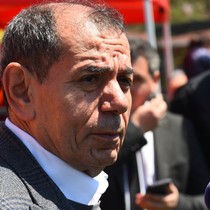Dursun Özbek şok oldu! 'Yurtiçine satılması mümkün değil'