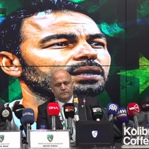 Ne olursa olsun sahada her şeyini veren, mücadele eden bir takım göreceksiniz