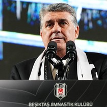 Serdal Adalı, forvetin kralını getiriyor! İngiltere'den Beşiktaş'a yıldız golcü