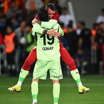 Galatasaray Günay Güvenç'le kontrat uzatıyor