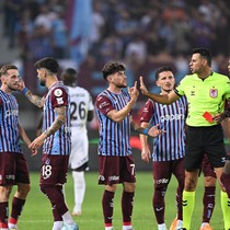 Trabzonspor'da 3 oyuncu kriz çıkardı: Hiçbir yere gitmiyoruz