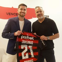Arsenal'den ayrılan Jorginho 3 yıllık imza attı