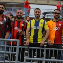Amerika'daki Türkler milli maça akın etti