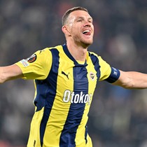 39 yaşındaki Dzeko'ya iki yıllık teklif! Hem de Serie A'dan