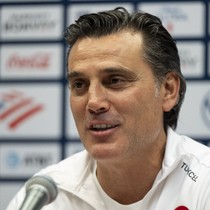 Montella'dan iki futbolcuya övgü