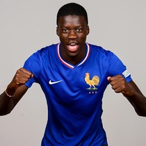 Strasbourg forması giyen Mamadou Sarr Chelsea'ye transfer oldu