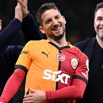 Pep'in yıldızı Buruk'un yeni Mertens'i olacak! Özbek'in teklifi ortaya çıktı
