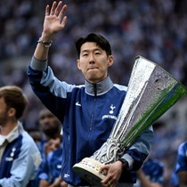 Fenerbahçe UEFA Kupalı forveti bonservissiz istiyor