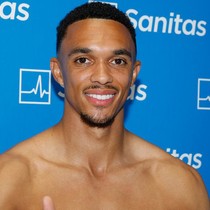 Trent Arnold Real Madrid için sağlık kontrollerinden geçti