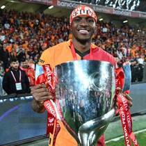 Galatasaray'da Osimhen rüyası sona erdi! 75 milyon euroyu ödeyip imzayı attıracaklar