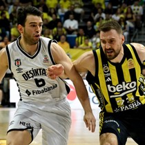 Fenerbahçe, ilk maçta Beşiktaş'ı mağlup etti